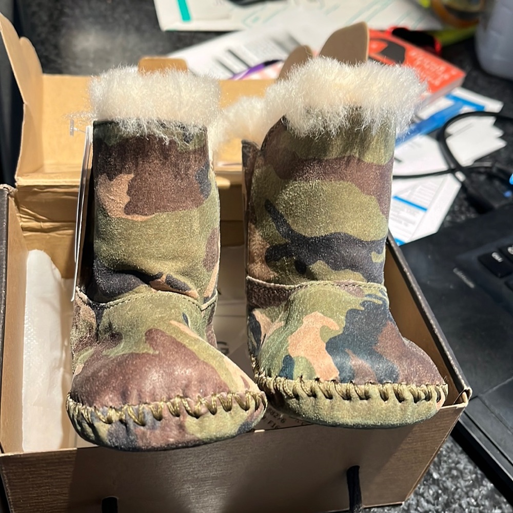 Toddler Camo Ugg boots